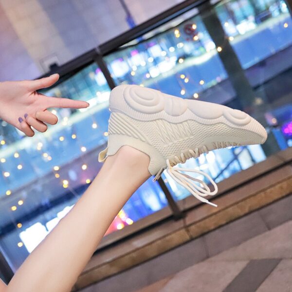 Summer and Autumn New Sports Shoes Female Flying Woven Student Running Shoes Breathable Socks Shoes Women - Image 2